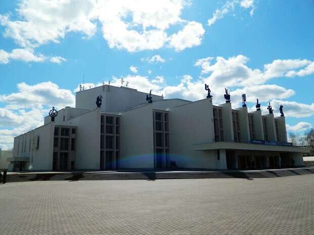 Государственный театр оперы и балета Удмуртской Республики имени П. И. Чайковского. Автор фото: Тара-Амингу